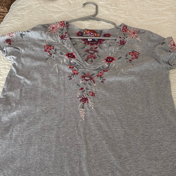 Johnny Was Tops - Gray Floral Embroidered Women's Top